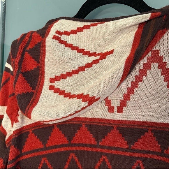 ONE WORLD LIVE AND LET LIVE Size M Red Maroon and Cream Open Cardigan - Picture 5 of 6